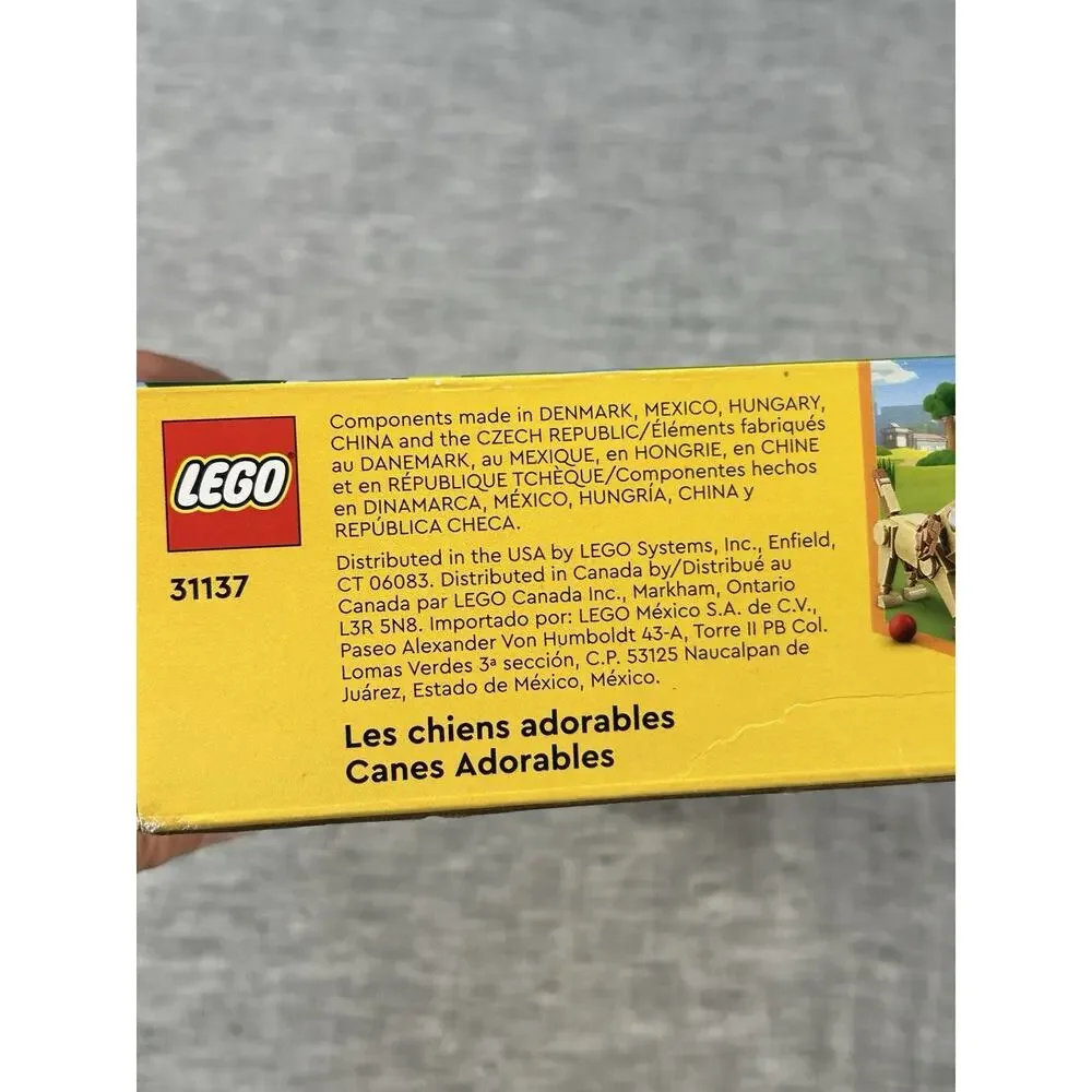 LEGO CREATOR Adorable Dogs 31137 Building Toy 475 Pieces 3-in-1 Puppies NIB